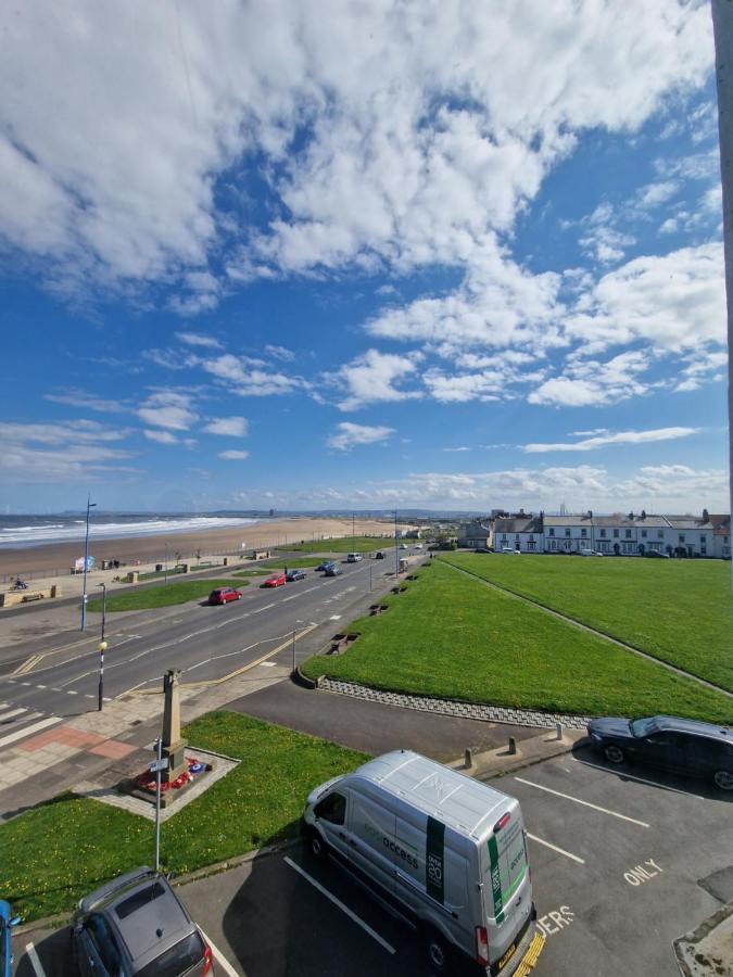 2 The Green, Exceptional Large House, Sea Views Loads Of Bathrooms Seaton Carew Exteriér fotografie